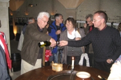 Burgund 52